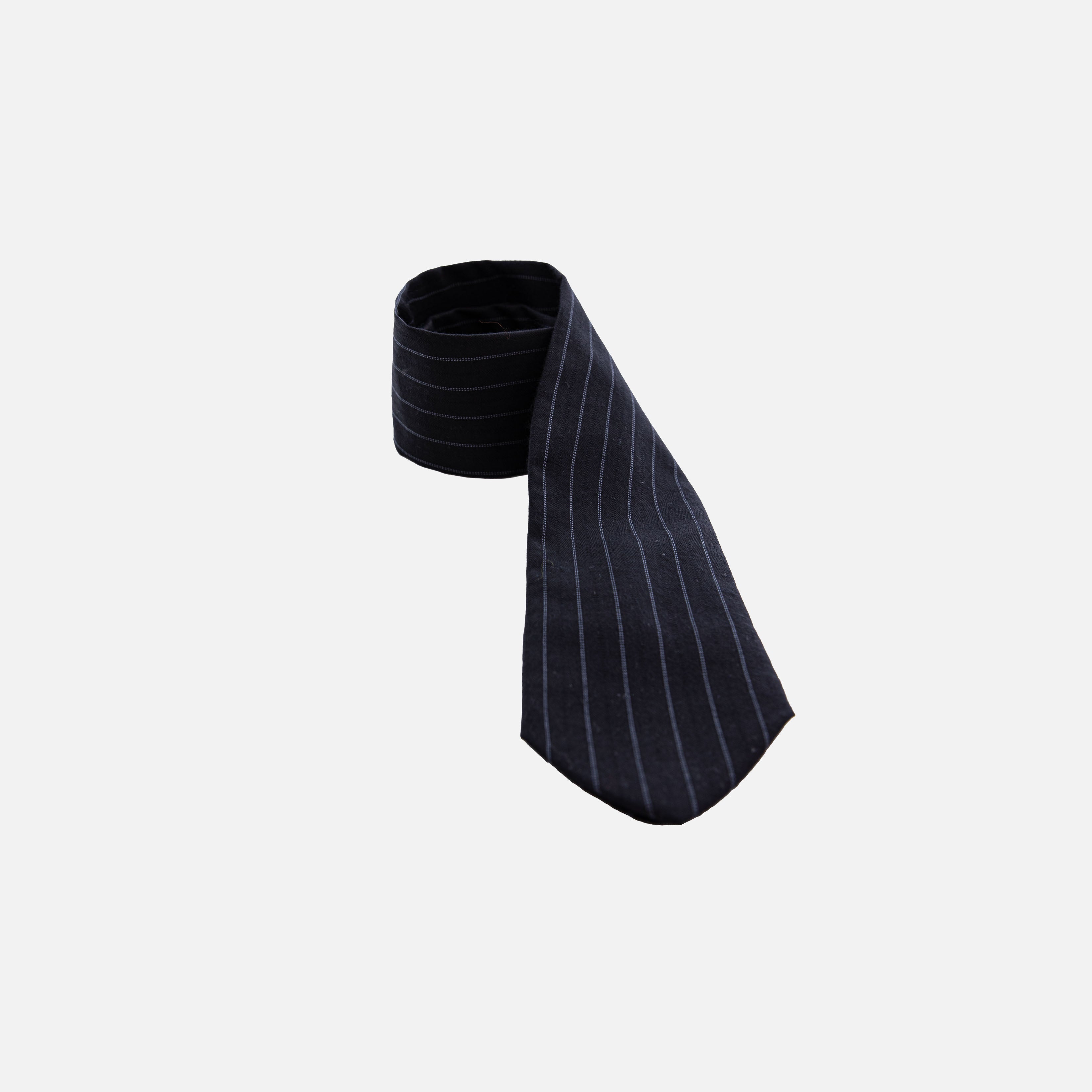 STRUCTURED TIE