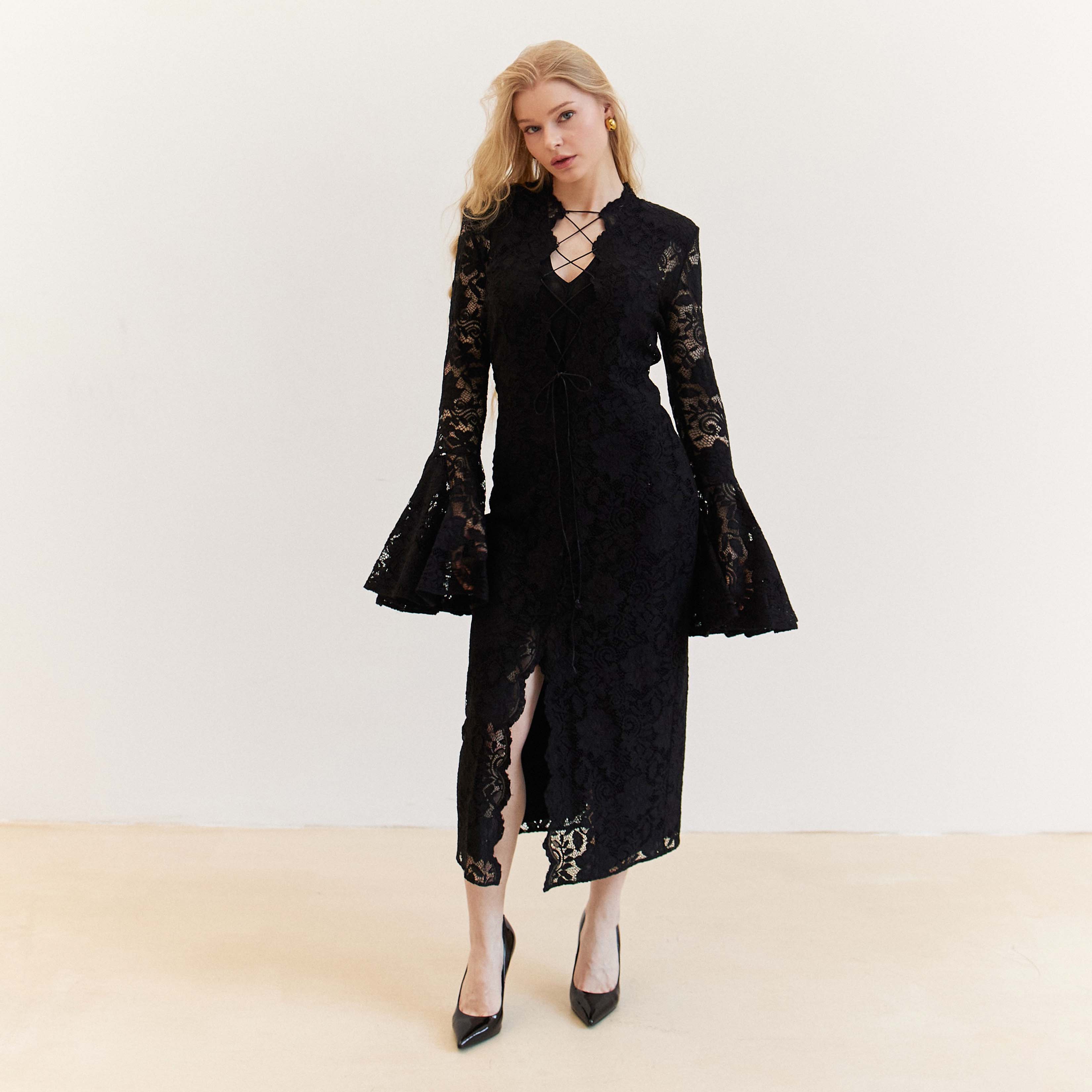 MIDI LACE DRESS
